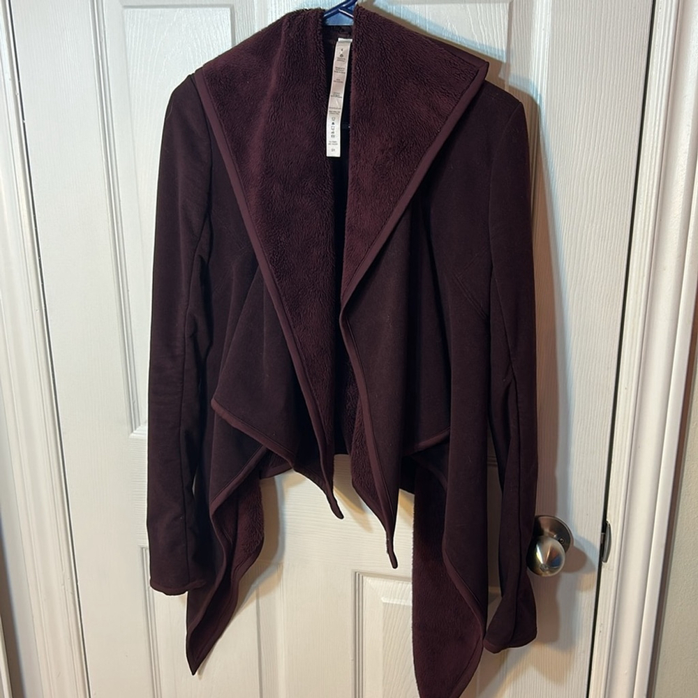 Lululemon presence of mind jacket size 4 in Bordeaux drama - Picture 6 of 13